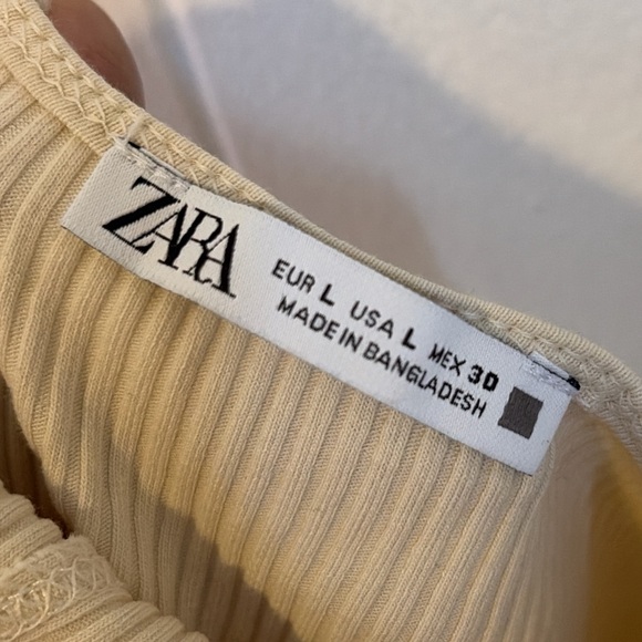 Zara Ribbed Cream Top - Picture 3 of 3